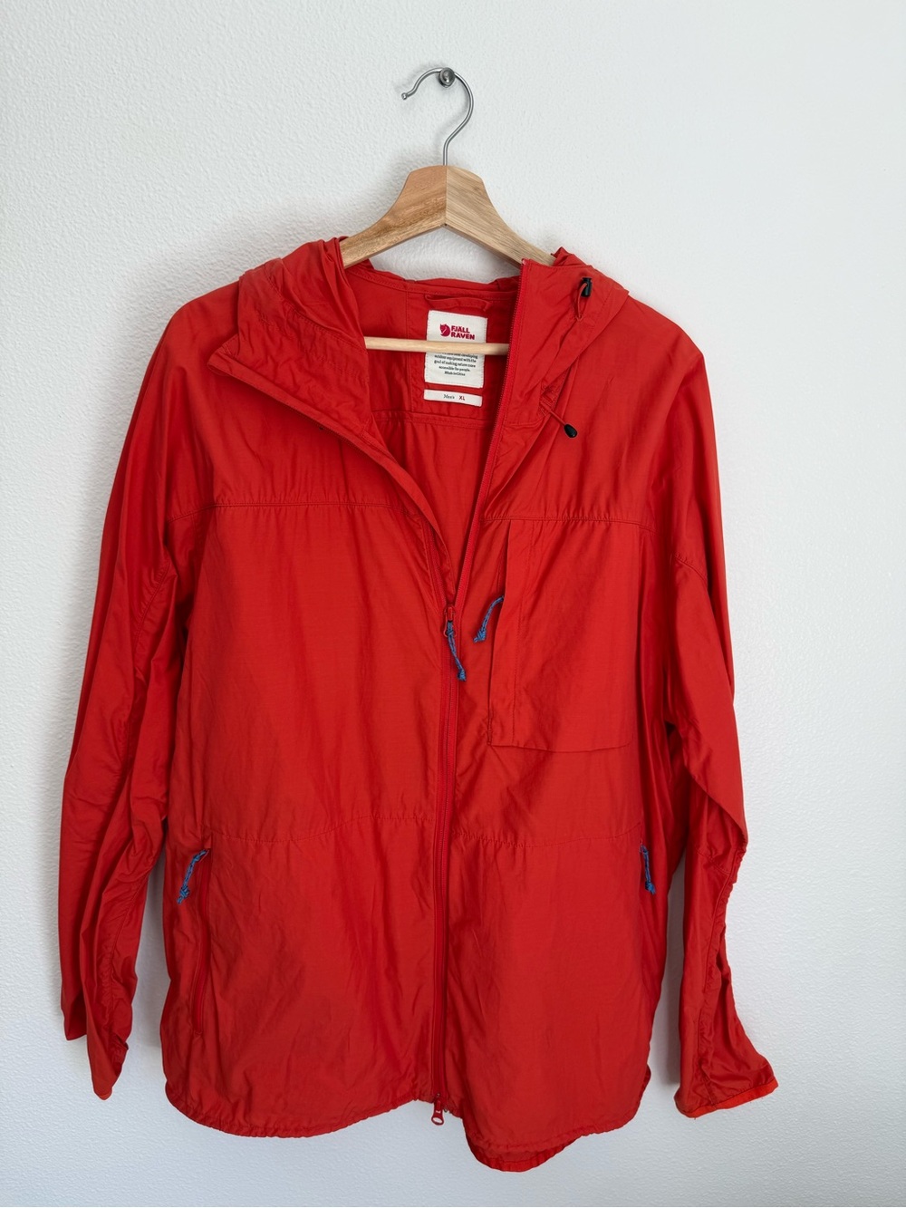 Fjallraven Orange/Red Lightweight Hooded Jacket XL